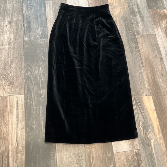 Vintage Laura Ashley Long Skirt Evening Wear Size 10 Black Velvet High Waist - Picture 9 of 10